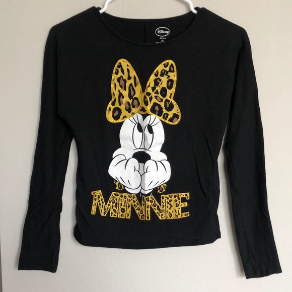 andyourlildogto's tweet photo. So good I had to share! Check out all the items I'm loving on @Poshmarkapp #poshmark #fashion #style #shopmycloset #calvinklein #dressbarn #disney: https://t.co/kPBDyYkiuM https://t.co/mO5WPPTlsZ