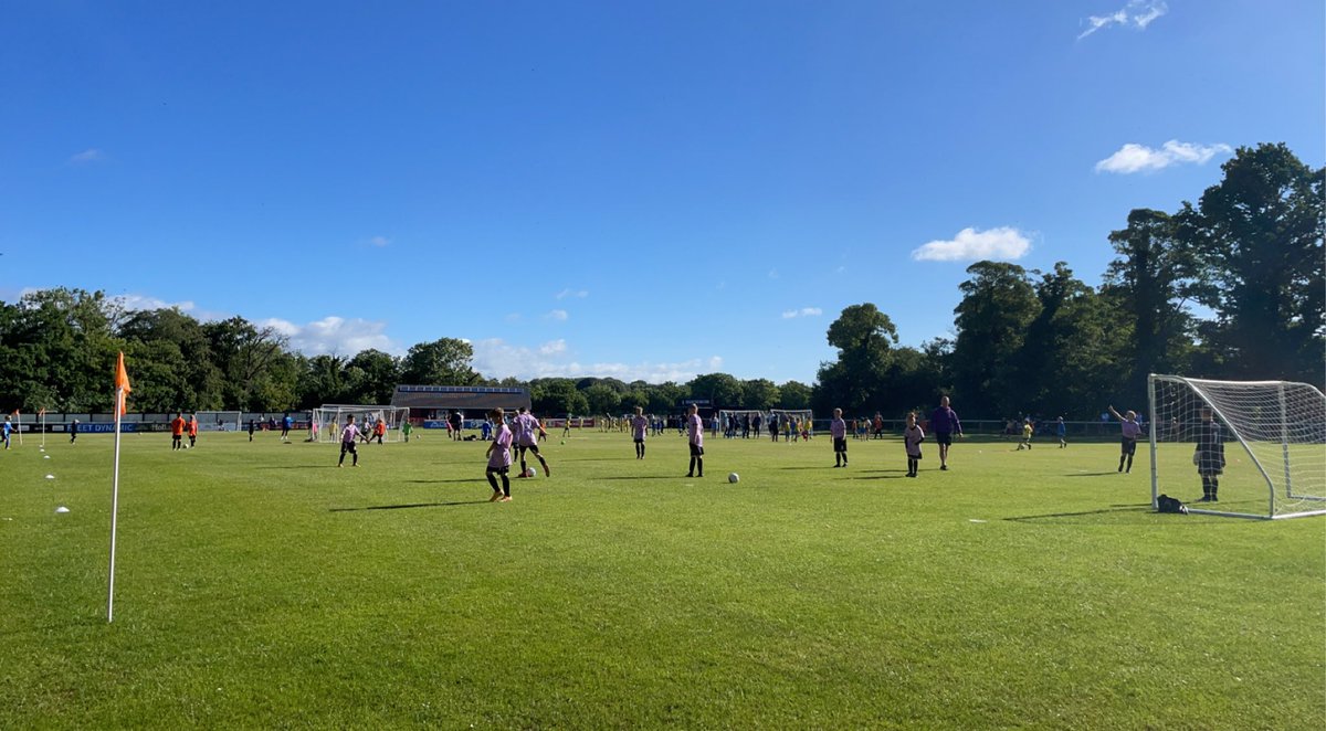 LivBlackReferee's tweet photo. Fantastic day of Refereeing at the @EuxtonVillaFC Tournament !
Lots of brilliant football on show both in the U9s tournament this morning, and the U8s tournament this afternoon ! Well done to all involved, both tournaments were a great success !
#Referee #Grassroots #ThisGirlCan https://t.co/4UmrLeBFbG