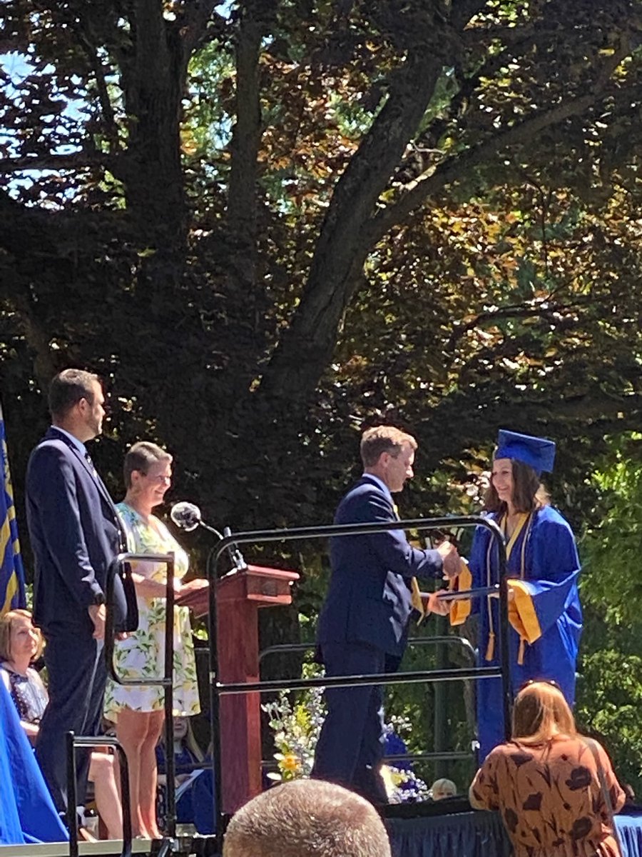 hallidayc's tweet photo. Cannot believe it!  Graduation day!  So proud of everything Mackenzie has done and cannot wait to what comes next!!   Love you kiddo!!   
#classof2022 https://t.co/cepmMs1c03