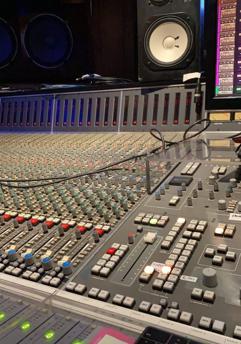 Working on the album right now 🔥💪. How are you guys?