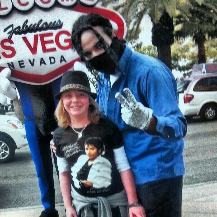 laureniscool07's tweet photo. #moonwalkerforever https://t.co/9hcI3FoRnJ