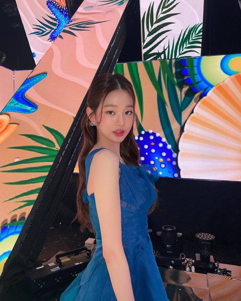 wonyfeeds's tweet photo. instagram update 
#원영 #WONYOUNG https://t.co/0WJ6xYGqip