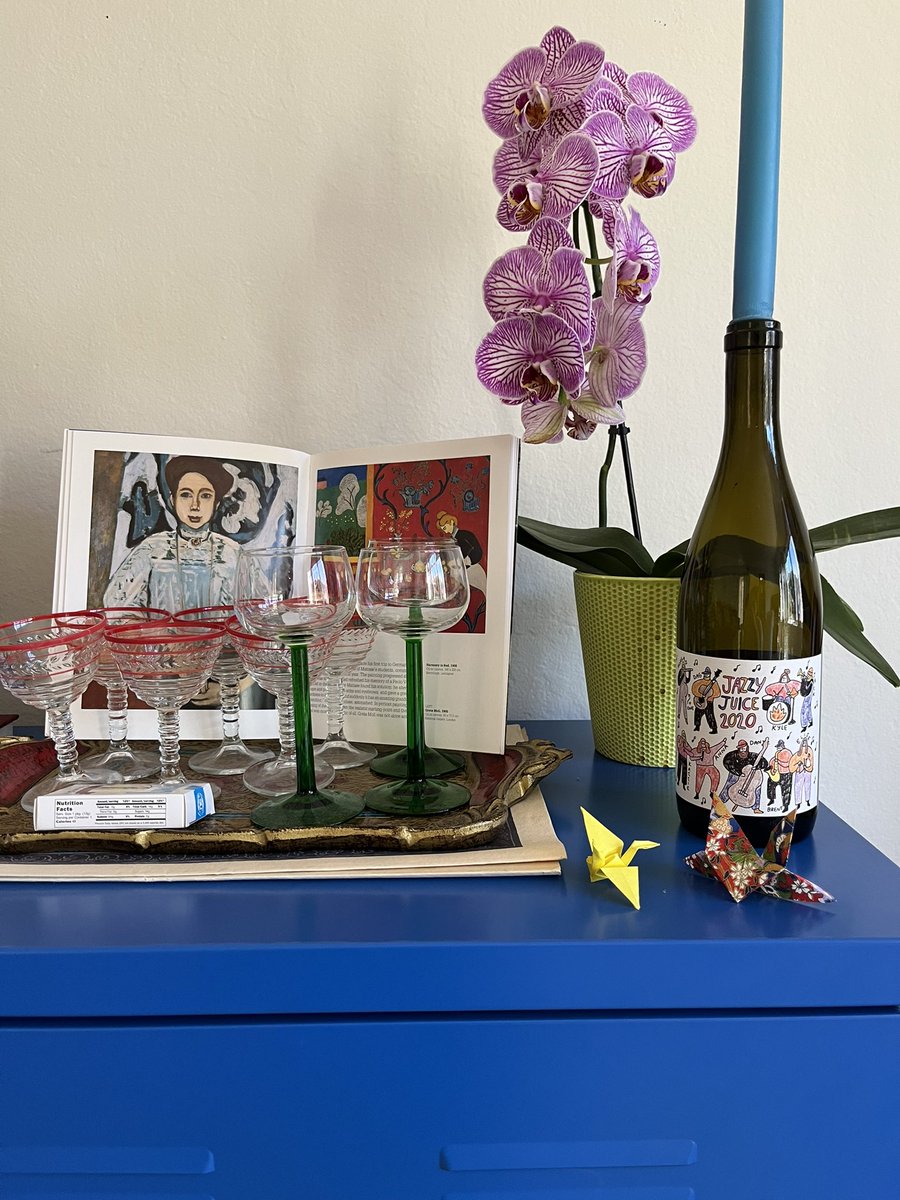 beansenjoyer's tweet photo. manic redecoration of apartment paying dividends https://t.co/3Bx7vS7IMg