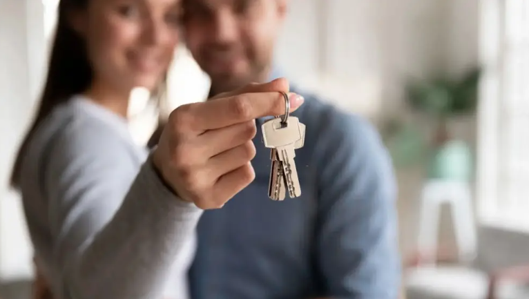 CloudEkas's tweet photo. How Couples Can Save Big When Buying Real Estate
https://t.co/jFE96McSYo
#home #savings #trending #house #dreamhome #realtor #investment #investing #homebuying #realestate #realtortips #buyertips #buyahome #housesearch #property #CoupleGoals #couples #couplesretreat #jack https://t.co/2oys1XKoV8