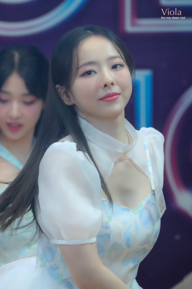 viola__vivi's tweet photo. 220623 

#비비 #ViVi #이달의소녀 #LOONA 
@loonatheworld https://t.co/q0CCRpuBfE