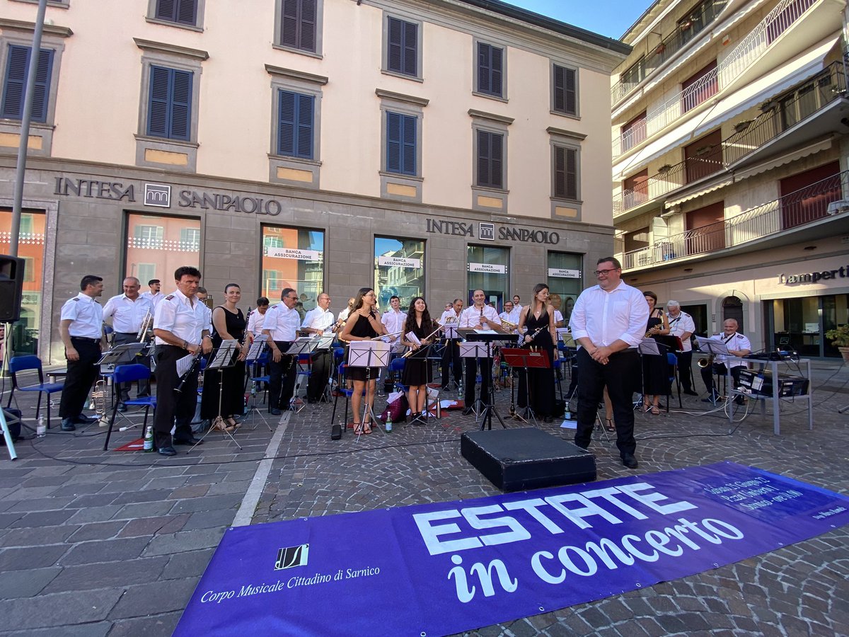 GioBertazzoli's tweet photo. Un grazie di cuore alla nostra Banda che anche oggi ci ha allietato con il tradizionale e bellissimo concerto di inizio estate. 

Bravissimi 🥰👏🏻🔝🎤🥁🎺🎷🎼🎹

#ComuneSarnico
#corpomusicalecittadinosarnico
#ProlocoSarnico
#sarnico https://t.co/wXzc9GZhOW