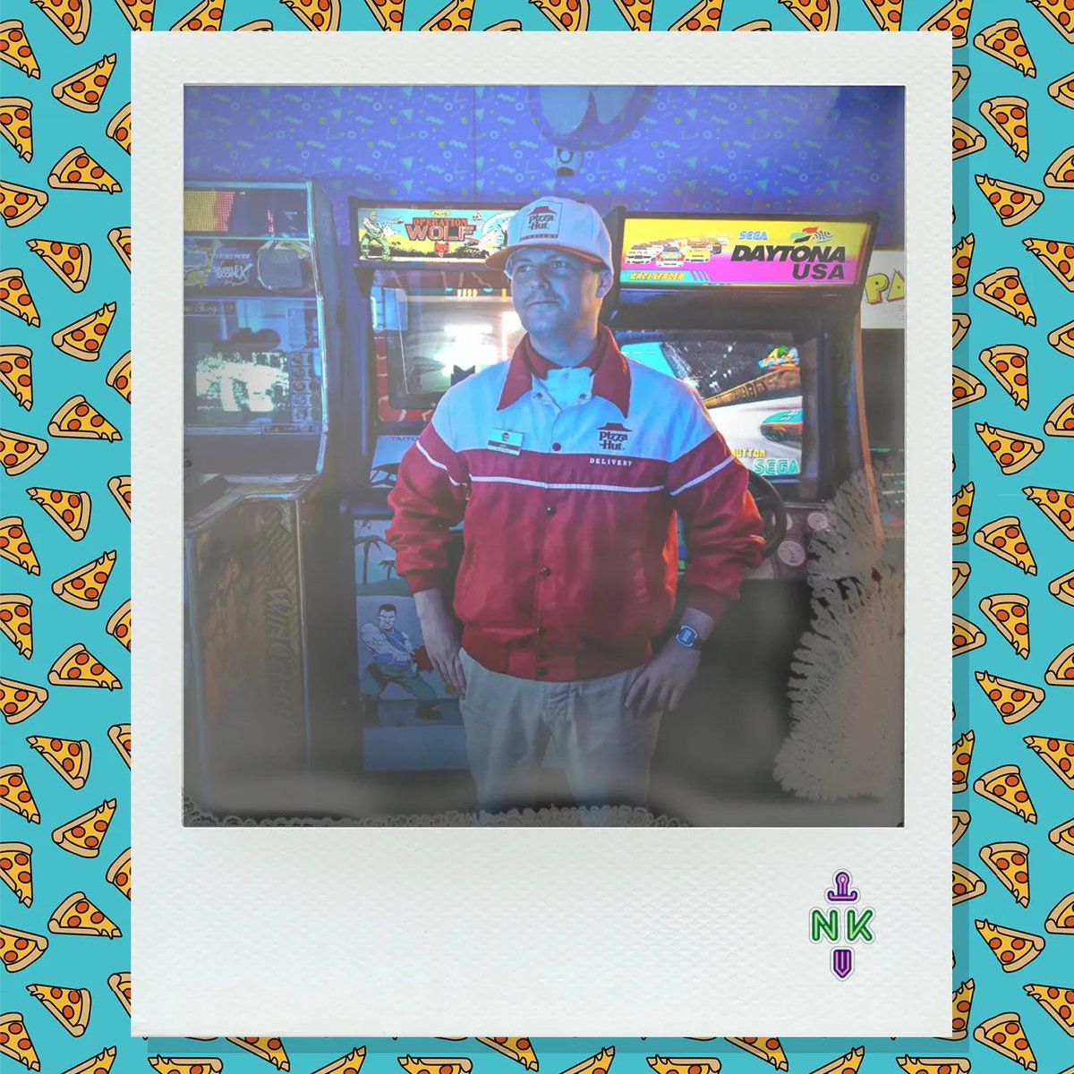 NeonKnightsCafe's tweet photo. 🍕WE DON'T SELL PIZZA🍕

But if we did what would it taste like? 😖

We do have a healthy slice of nostalgia. So come on down to Neon Knights. 

Fully licenced bar 🥤🍾  

#gamer #leigh #arcade #leighfolkfestival2022 #southend #videogames #retroarcade #southendcity #southendonsea https://t.co/b3oEcHU7h3