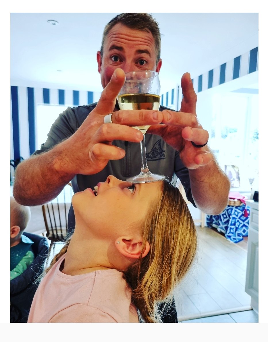 GilhamGremo's tweet photo. He's literally been back in Blighty for 6 hours!! π¬π§πΊπΈ
Uncle Daniel Son, safe to say we ve missed you gazillions
π€ͺπ₯°ππ€π₯π
#BabyBrotherReturns #FlyingVisit #UncleGoals #SmileyMe #BabyArlowLove #Merica #RedNecksHaveArrived https://t.co/56fY3h2aaP