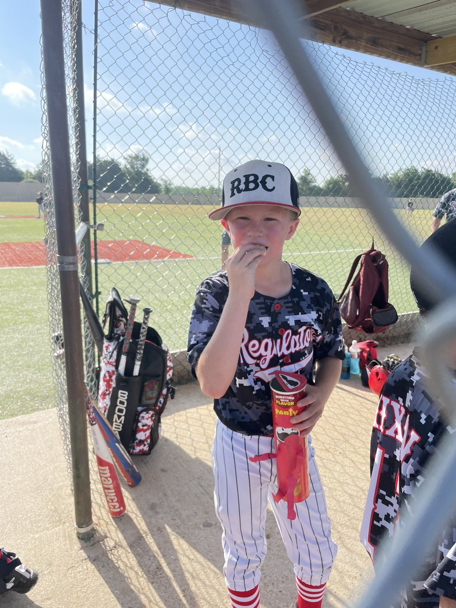 MKarsteter's tweet photo. This guy earned himself a Pringle after pitching a shut out inning - striking out 2. First 9U game- first time pitching!!   @AggieBaseball https://t.co/uEA3TU3zic