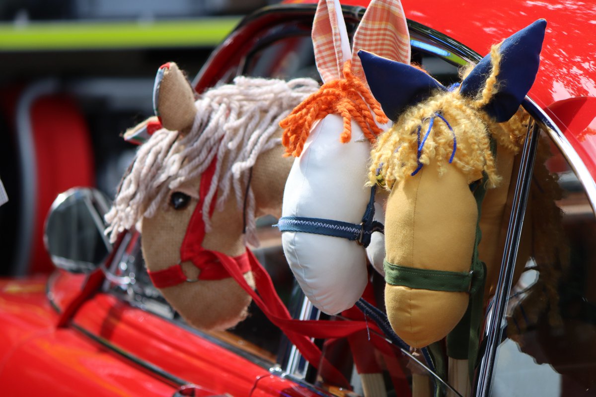 Hurst Show tweet media