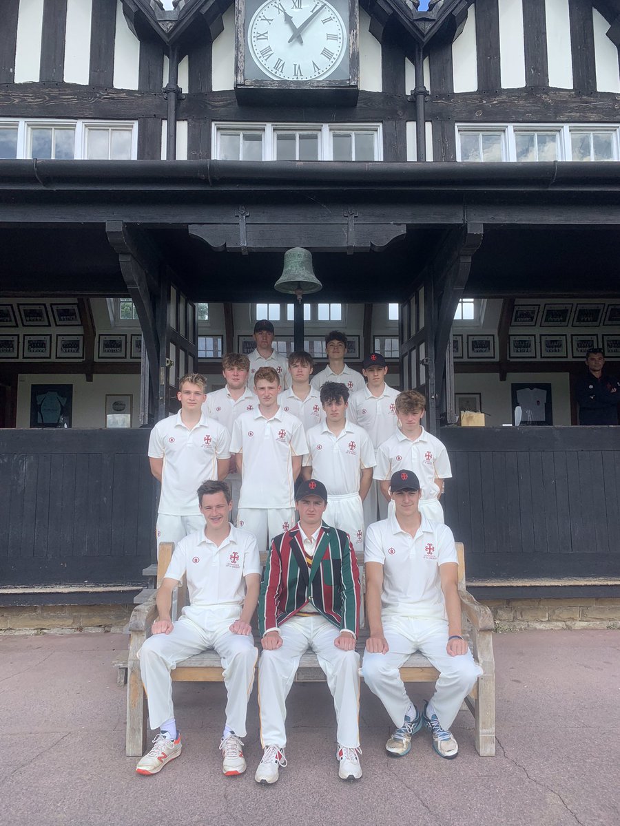 1st XI preparing for the first 50 overs on Tour against <a href="/AmpleforthSport/">Ampleforth Sport</a> Thanks to our hosts for a great day - on to tomorrow 🏏👊🏻 #yorkshire #tour #benedictine #brothers <a href="/downsideschool/">Downside School</a> <a href="/SeriousStuffLTD/">Serious Stuff</a>