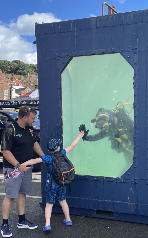 RN_DTXG's tweet photo. Charlie Sqn at Scarborough for #ArmedForcesDay2022 showing the public what Clearance Divers in the RN do. Perfect weather for a dip! @RoyalNavy 💣🐸 #divenavy https://t.co/bI2bL2XAyu