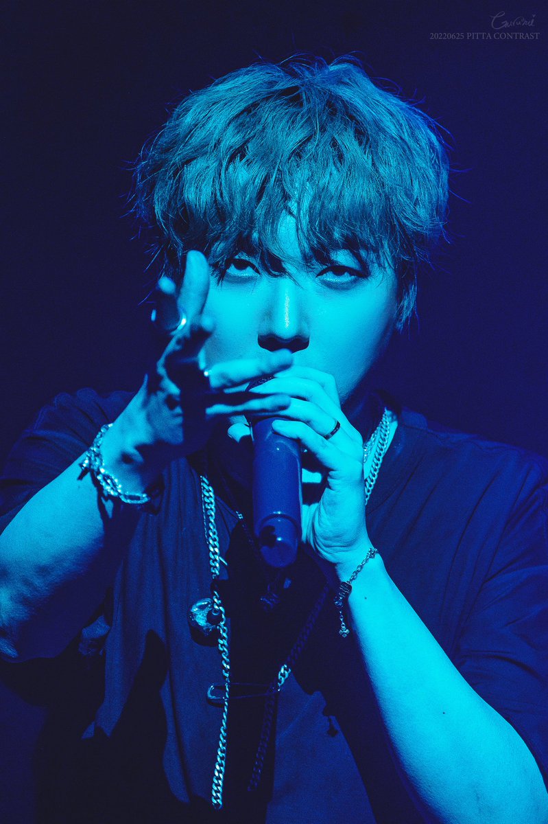 hhey0308's tweet photo. 모든걸 삼켜버릴                     형오맘마 https://t.co/W9keh0p1BH