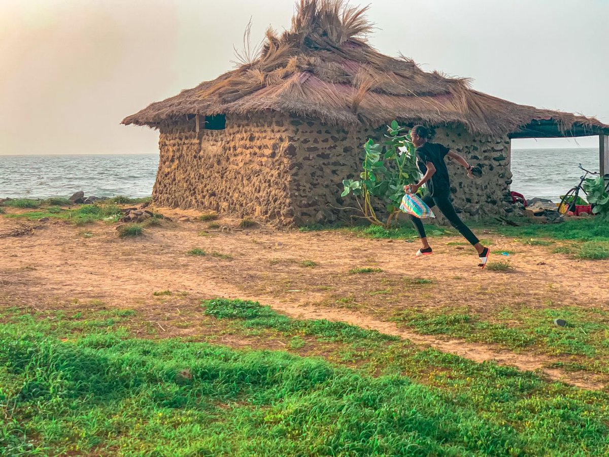 LawkaG's tweet photo. 21 DAYS OF #PROJECT21 : Day 15❣️
“No single country can fight climate change alone, the fight is a teamwork idea”. This is the message @ThaDecent1 left our participants today during the #climate change session. Thank you Dawda for inspiring us all 🙌❤️#21daysofproject21 https://t.co/OQehM5seU8