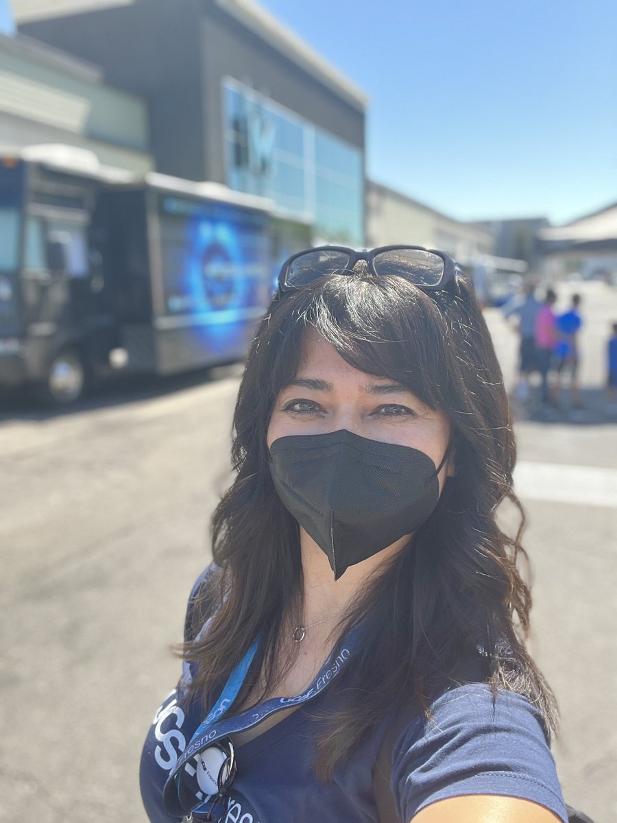 brandynikaido's tweet photo. #worktoday @noticias21 Féria de Salud y Recursos at Manchester Center. Free @UCSFFresno COVID-19 Equity Project COVID-19 tests, vaccines, health screenings and much more. https://t.co/O05TDi6gC8