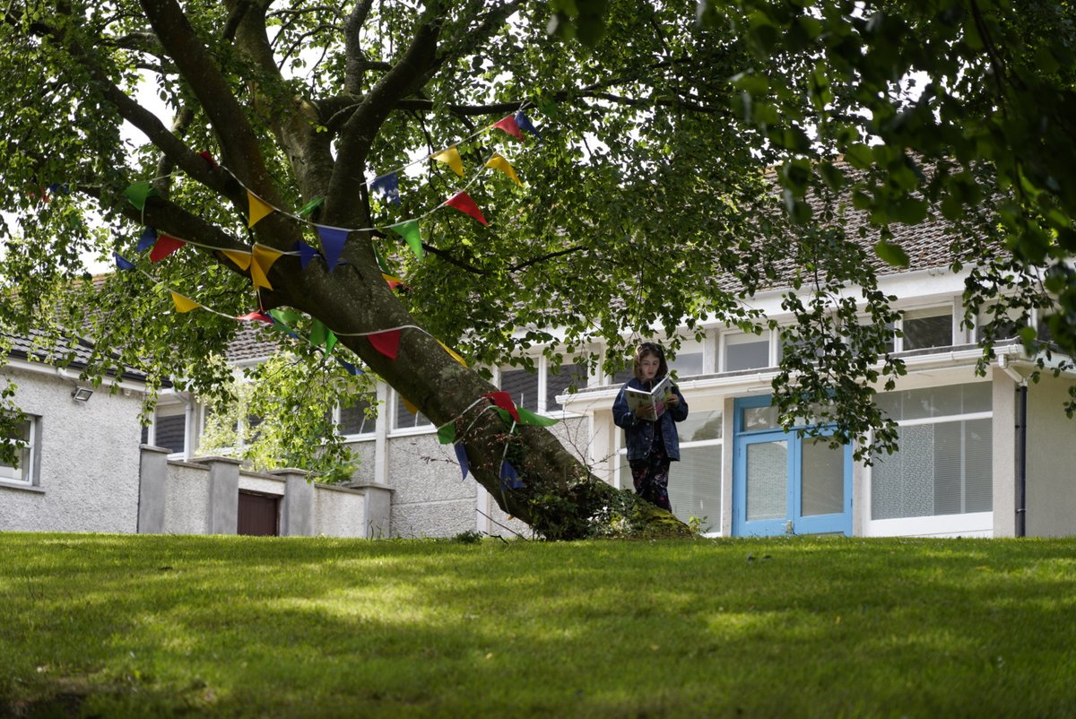 🍅Time for younger audiences to enjoy some workshops this morning.  Lots of healthy fun <a href="/coolfoodschool/">Deirdre</a> workshop in <a href="/eurekahouse1/">Eureka House</a>, with children learning how to make their own bruschetta from scratch with Deirdre Doyle. #HinterlandKells