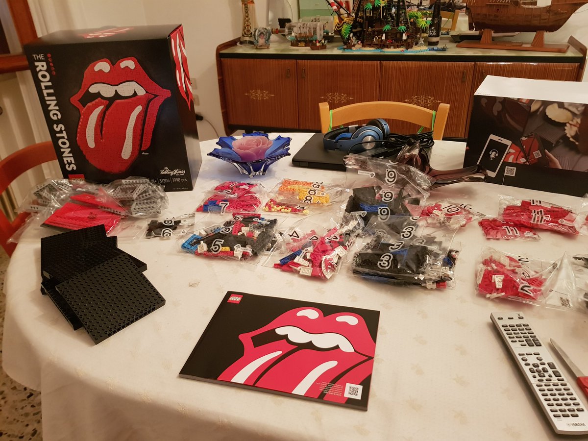 cippo_twit's tweet photo. Let's start @RollingStones https://t.co/rIxDki0mno