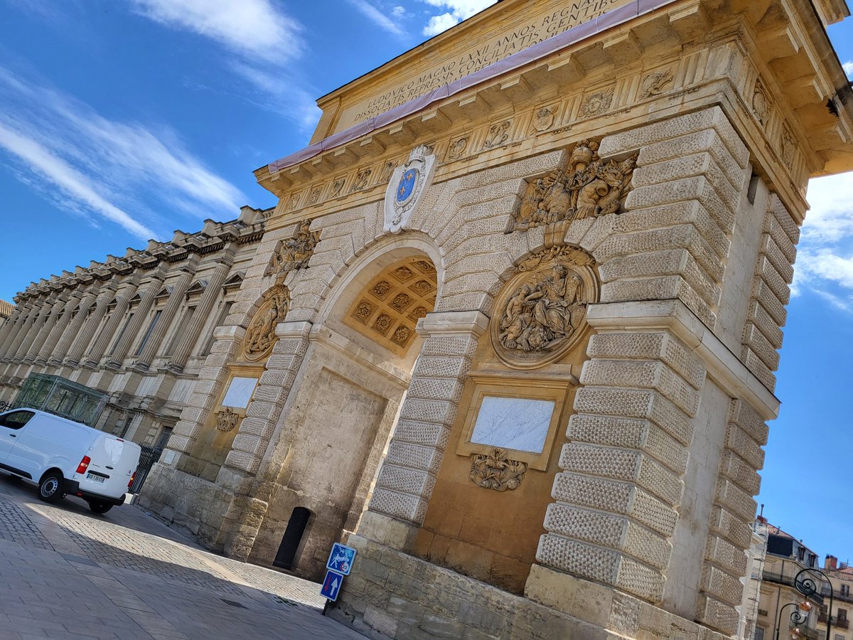 Visite du centre-ville de Montpellier ✅
Place de la comédie et les alentours.
Le petit train de touriste ✅
Terminé par un bon souper en tête en tête sur le bord de la mer! Miam!