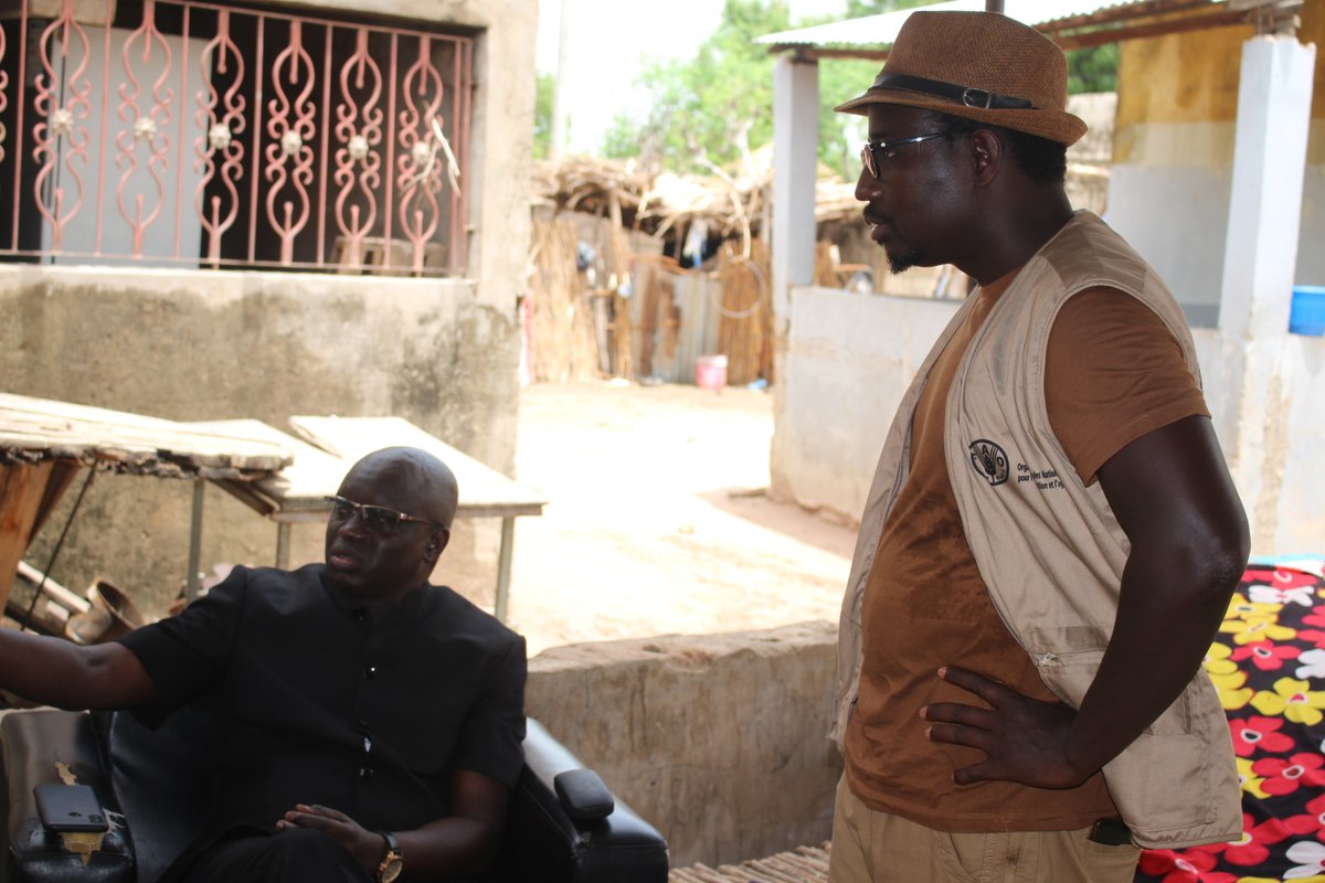 FAOWestAfrica's tweet photo. .@wadeabou de @FAOSenegal est allé à la rencontre des bénéficiaires du projet #1MCSahel sous l'égide des autorités locales afin de recueillir leurs impressions et commentaires sur cette initiative https://t.co/LpvTxuuQal