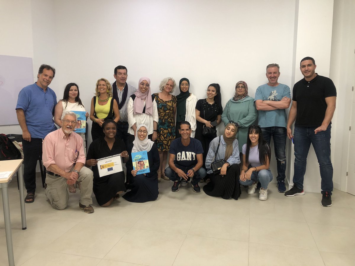 islamenmurcia's tweet photo. Llega a su fin la formación 
Ha sido una jornada muy interesante e enriquecedora para todos los participantes 
Gracias a tod@s 
@Al_Fanar 
@YusraTk @FundacionCepaim @Pilargarridocle @paulinoross @NadZiani https://t.co/a1yOaiaEOj
