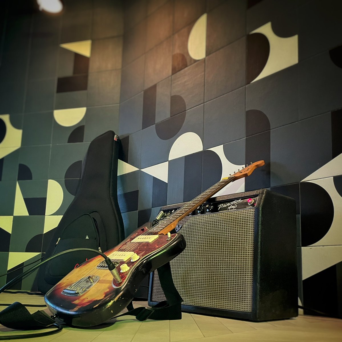 turPHONOS's tweet image. Tot preparat.