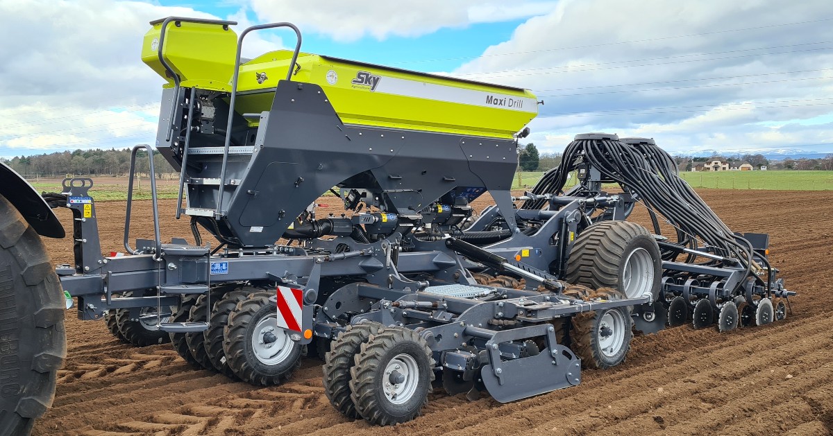 SKYAgri_UK's tweet photo. Looking for a cultivation drill designed to work in all conditions? Read more about the MaxiDrill here: https://t.co/ZL07mTknKH https://t.co/ivSUyT2f0F