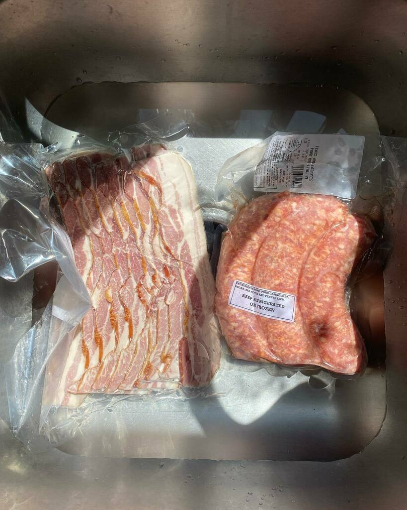 TheKeyofKels's tweet photo. I call this one: raw meat bathing in the sun. Thanks for the goods @porkandflowers 🐖 https://t.co/Dqzhldg0oS https://t.co/bEjXt5joob