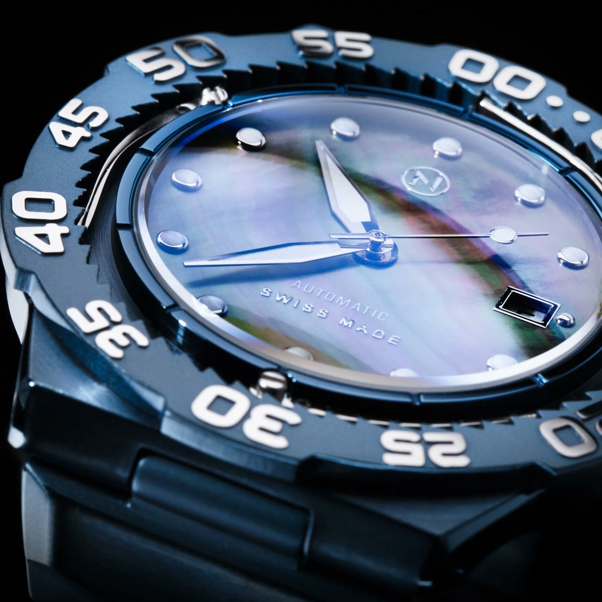 NoveWatch's tweet photo. The beauty doesn't stop... 💎 #TridentAutomatic #novewatch
.
⚡️FREE SHIPPING
⚡️FREE ENGRAVING
⚡️FREE GIFT-WRAPPING
.
BUY NOW 👉 https://t.co/r6dFbHyBMA https://t.co/PFtXFPMFOX