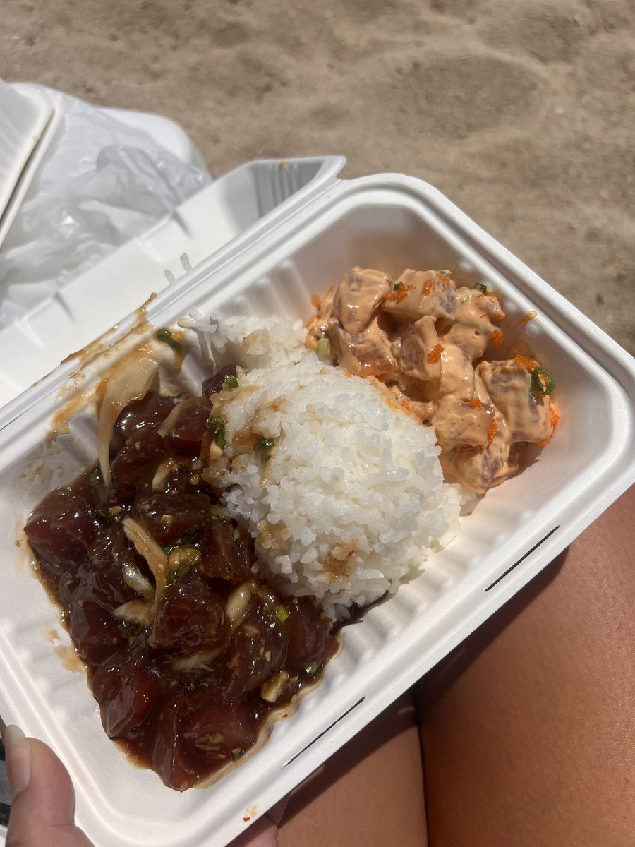 ᵘʷᵘ 🫧 on Twitter "RT kazumisworld Poke ) by the beach for 2, please??"