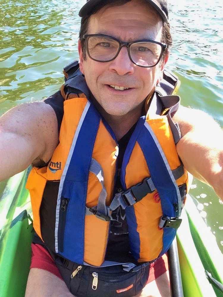 TomFruehActor's tweet photo. Spectacular day to be on the water! Welcome, summer! #kayaking #manhattankayak #hudsonriver #summer2022 #pier84 #ilovenewyork https://t.co/WNPB5SqzW3