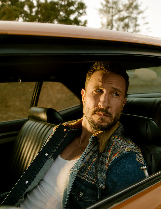 ᅠ    "𝑁𝑜𝑡 𝑚𝑦 𝑓𝑎𝑢𝑙𝑡 𝐼 𝑠𝑙𝑖𝑝𝑝𝑒𝑑 𝑎𝑛𝑑 𝑚𝑦 𝑑𝑖𝑐𝑘 𝑤𝑒𝑛𝑡 𝑖𝑛 𝑦𝑜𝑢𝑟 𝑏𝑜𝑦𝑓𝑟𝑖𝑒𝑛𝑑." 
     ——; 𝑩𝒖𝒄𝒌 𝑫𝒂𝒙𝒕𝒐𝒏 - ᴀʟʟ ᴛʜᴇ ᴛɪᴍᴇ

ᴅᴏᴍɪɴᴀɴᴛ ᴀʟᴘʜᴀ ʙᴀsᴛᴀʀᴅ
ᴀɢɢʀᴇssɪᴠᴇ 'sᴛʀᴀɪɢʜᴛ' ᴛᴏᴘ
ᴛᴏᴏ ʜᴜɴɢ ᴛᴏ ɢɪᴠᴇ ᴜᴘ
  ♡  +  ↻