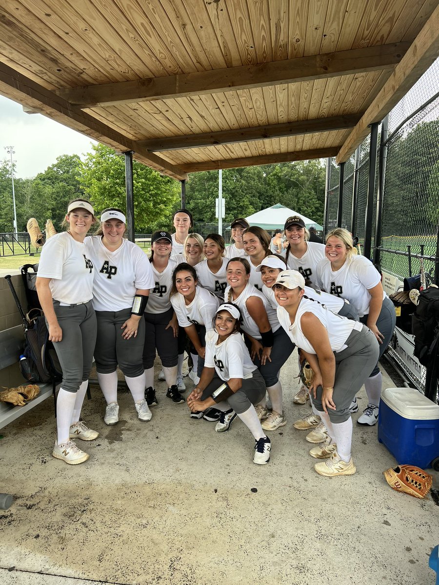 Not the Saturday results we wanted but these ladies will battle til the end. 3 wins 3 losses and a lot of great completion. Thank you to all the coaches who came out to see us and the family who supported us! Looking forward to the next one. <a href="/ConnectSports_/">Connect Sports</a>