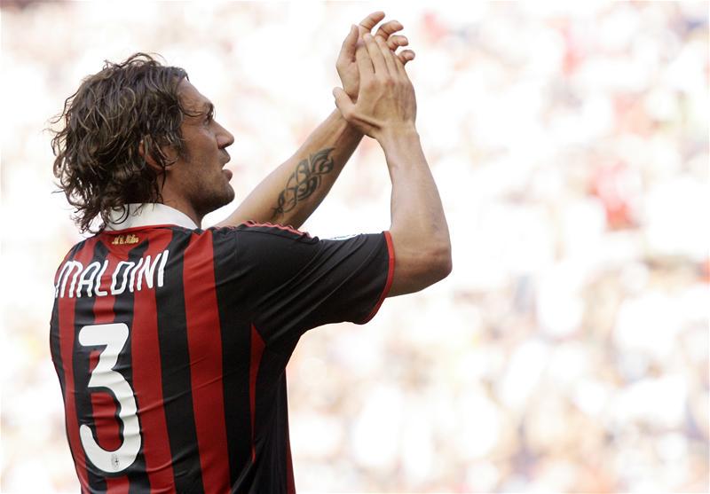 Happy bday Paolo Maldini
Born : june 26, 1968 