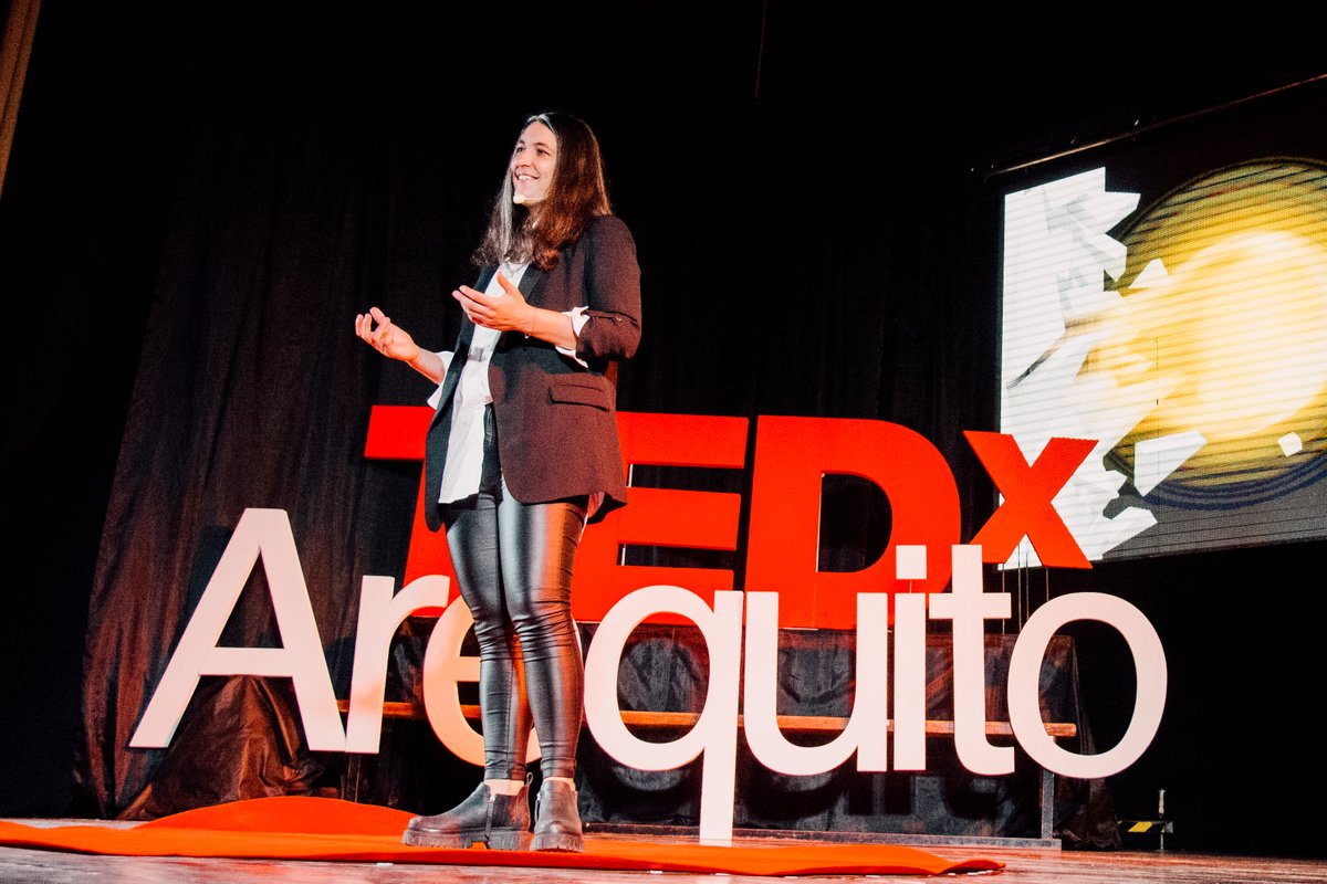 tedxarequito's tweet photo. "Desde q tengo memoria q me recuerdo en el patio de mi casa con una pelota, siempre tratando de mejorar y perfeccionarme. El camino fue difícil, cuesta arriba en todas las instituciones y etapas, probablemente por culpa de los estereotipos de género que indicaban... https://t.co/K95XHCofdh