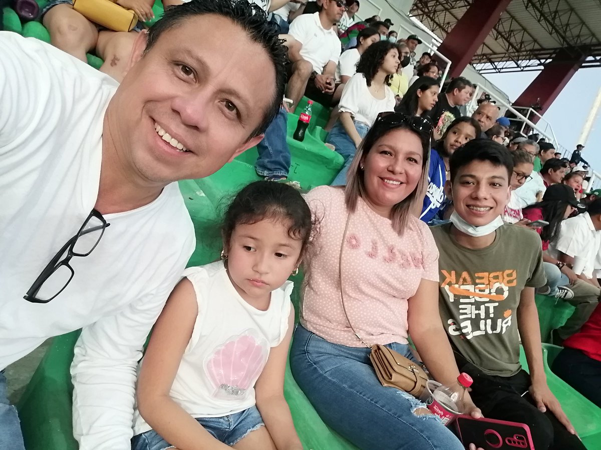 antonio_vela's tweet photo. @OlmecasTabasco  vamos con todo https://t.co/R7geJkto3b
