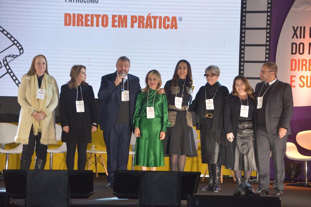 IBDFAMRS's tweet image. Workshop – “Filiação: Perícias psicológica e genética” Glicia Barbosa de Mattos Brazil (Psicóloga do TJ/RJ) e Fernanda Rosa Sawitzki (Perita)
Coordenadores: Luiz Claudio Guimarães (Presidente IBDFAM-RJ) e Elizângela Abigail Sócio Ribeiro (advogada em Londrina)