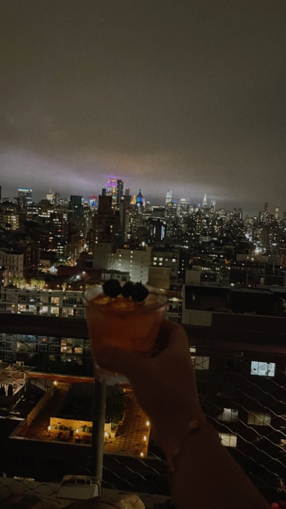 SizzleJia tweet media