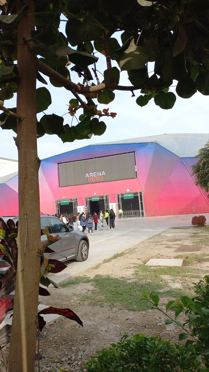 mood302814's tweet photo. Prueba de sonido CNCO ❣🥰 @ErickBrianColon  @christophervele  @CNCOmusic  @lumnayofficial  @zabdiel1344  #CNCO #CNCOENPERU #concierto https://t.co/r3KxQPtjXD