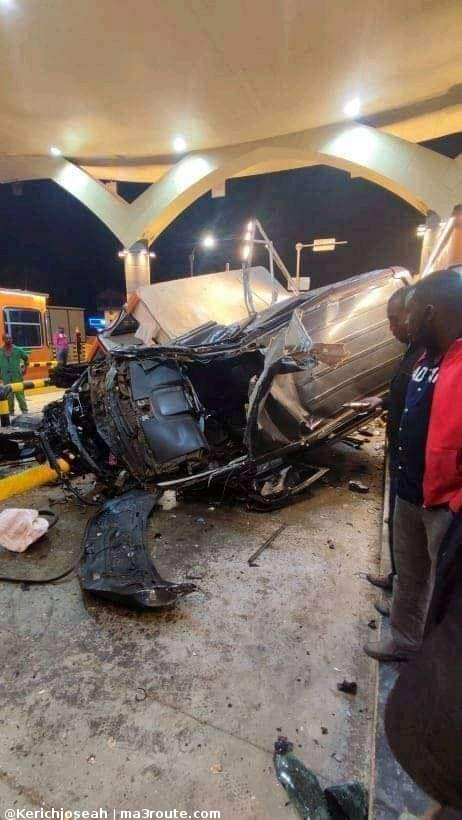 23:49 DEVELOPING STORY; Multiple accidents at Nairobi Expressway, Mlolongo toll station. @Ma3Conductor via @Kerichjoseah