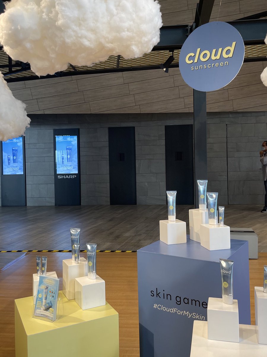 ispirvaiden's tweet photo. ke grand launching event ayang @skingameofc , dianter ayang, dan bertemu ayang-ayang mingem & skin warrior🫶🏻
#CloudForMySkin 🌥 https://t.co/099uE84TRC