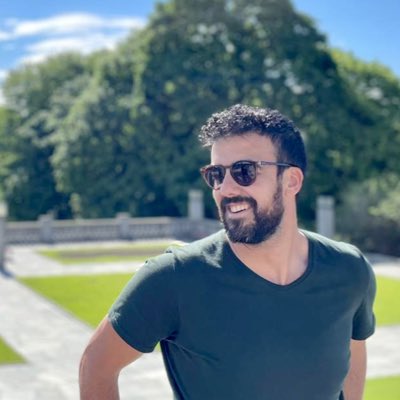 agcorbacho's tweet photo. #NuevaFotoDePerfil https://t.co/hay3XHEItB