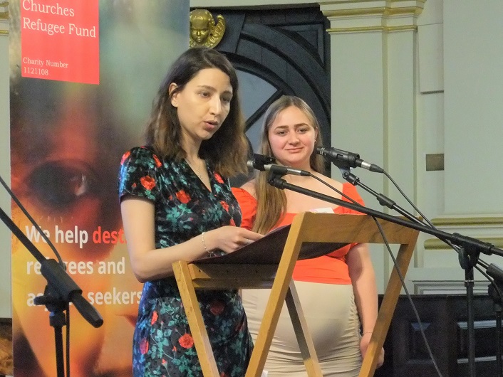 Help4Refugees tweet media