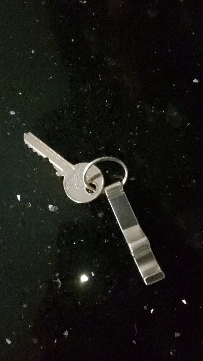 DaventryRSVS's tweet photo. We've found this key on the courts today, if it's yours please (DM) or identify the logo on the tag when you come to collect at the bar. Thank you. https://t.co/KoAZ7xXiLd