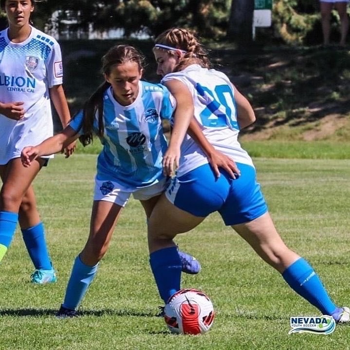 AtomicCityFC's tweet image. Have you heard… this AMAZING team of young ladies are headed to the Far West Regional Championships FINALS! Here are some pictures from today’s semifinal match. Photo-cred 📸 Nevada Youth Soccer. #FWRFinalsHereWeCome #TEAMChainGang #MusluskyLaw #CapelliSport
