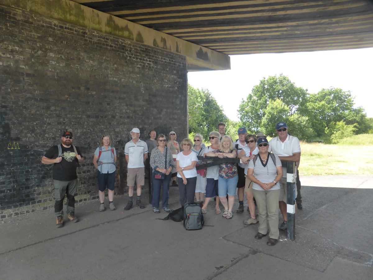 NickGrimshaw1's tweet photo. Lovely day today for the Queen Eleanor walk in the North Kesteven Walking Festival administered by 
@hillholtwood https://t.co/8GJ8uHbbeX