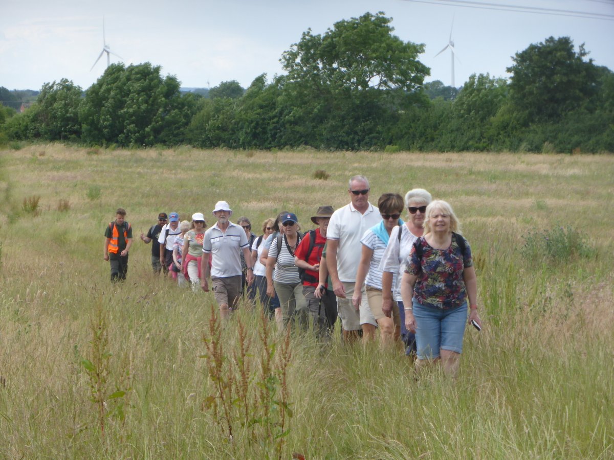 NickGrimshaw1's tweet photo. Lovely day today for the Queen Eleanor walk in the North Kesteven Walking Festival administered by 
@hillholtwood https://t.co/8GJ8uHbbeX