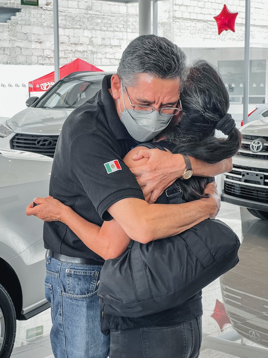 Hey_Gallo's tweet photo. Logros más para mamá y papá Gallo. ❤️‍🔥❤️‍🔥 https://t.co/DnMuYMeakN