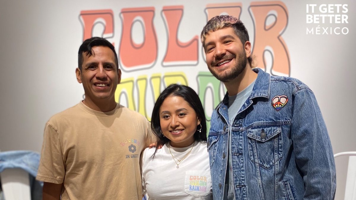 💜 Si te perdiste nuestro panel #ColorYourOwnRainbow con <a href="/AEO_MX/">American Eagle Mx</a>, ¡ya está en nuestro canal de <a href="/YouTubeMexico/">YouTube México</a>! Escucha las historias y mensajes de esperanza de <a href="/HectorTrejo/">Héctor Gabriel Trejo</a>, Rubí Toledo de <a href="/pluralibero/">Plural</a>, moderado por <a href="/rubmaza/">Rubén Maza</a>. #Orgullo 👖🌈

🎥: youtu.be/J5IiuoMx1g0