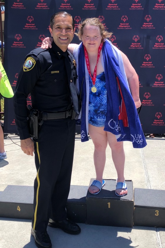SantaClaraPD's tweet photo. All of the @SONorCal athletes are champions.

@SantaClaraPD is particularly proud of Lindsey (City Clerk’s Office employee) for her gold medal. 

Way to represent the @SantaClaraCity Lindsey! https://t.co/7o4nC1SW3k
