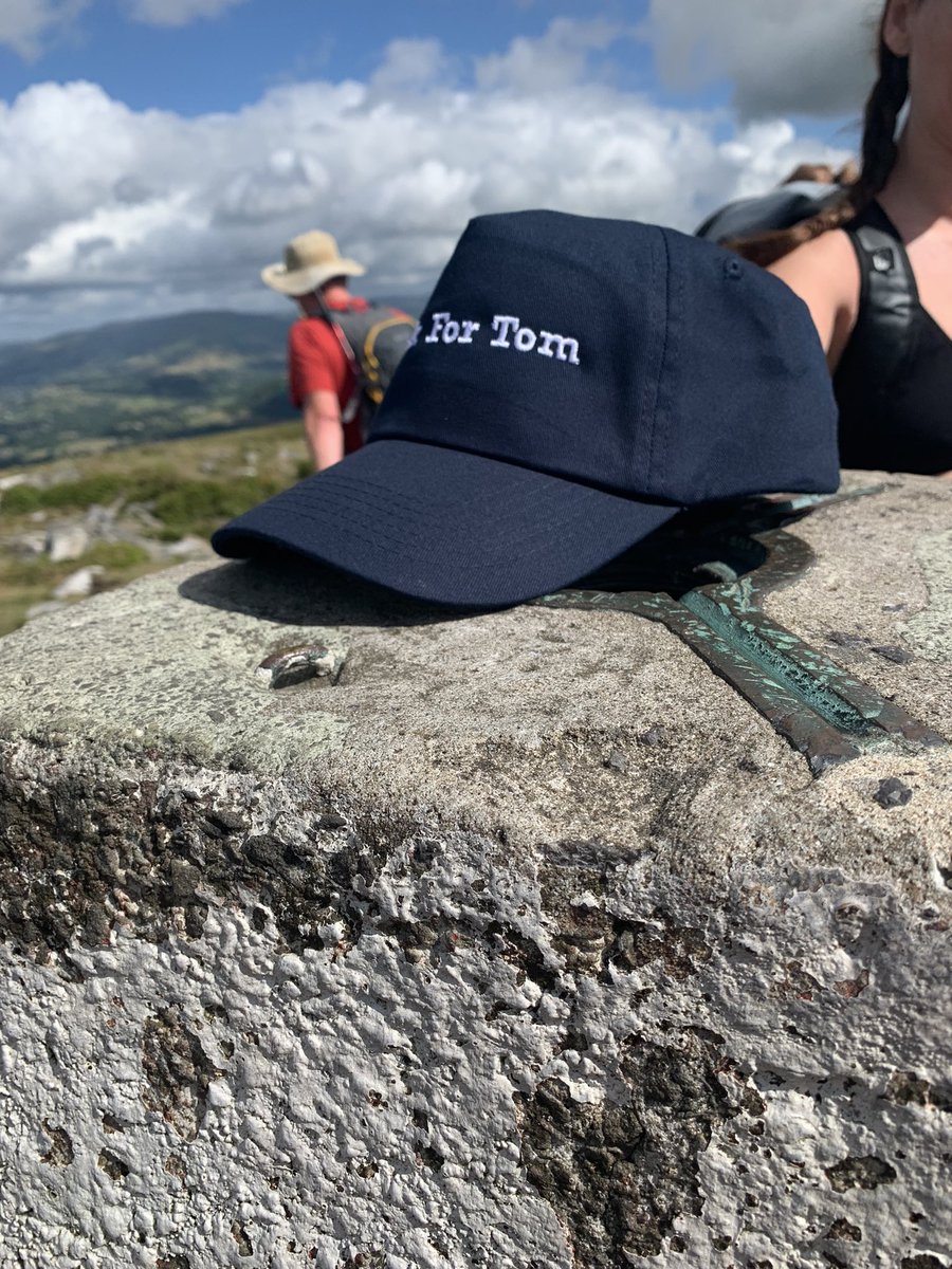 NerysVizard1's tweet photo. #walkfortom #southwalesthreepeaks https://t.co/XrUJfaimnj